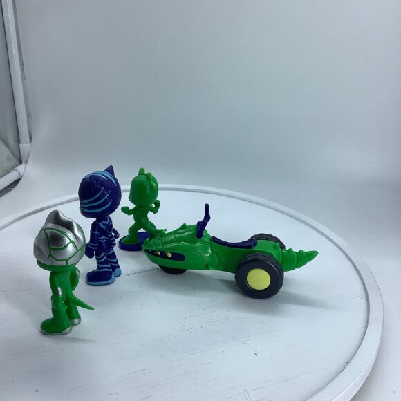 PJ Masks Catboy & 2 Gekko Action Figures With Vehicle 4 Piece Set - Picture 2 of 7